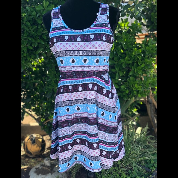 Frozen Dresses BRAND NEW DISNEY - Picture 1 of 7